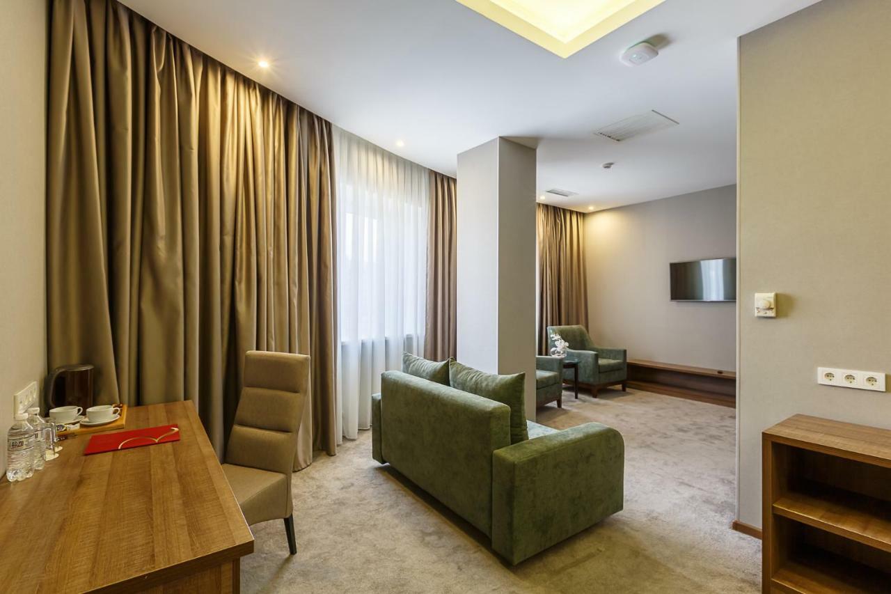 Renion Hills Hotel Almaty Luaran gambar