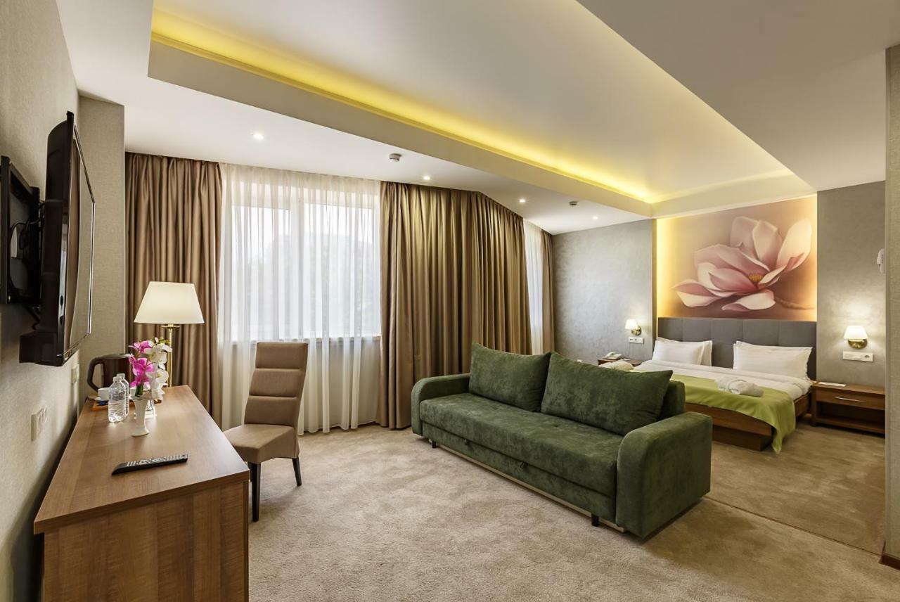 Renion Hills Hotel Almaty Luaran gambar